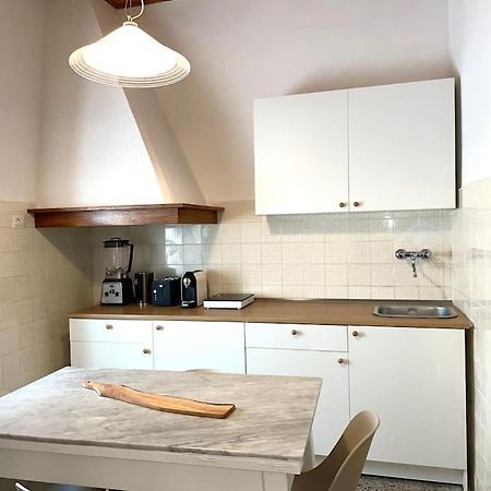 Historic Downtown Home By The Sea With King Bed مونتيروسّو ال ماري المظهر الخارجي الصورة