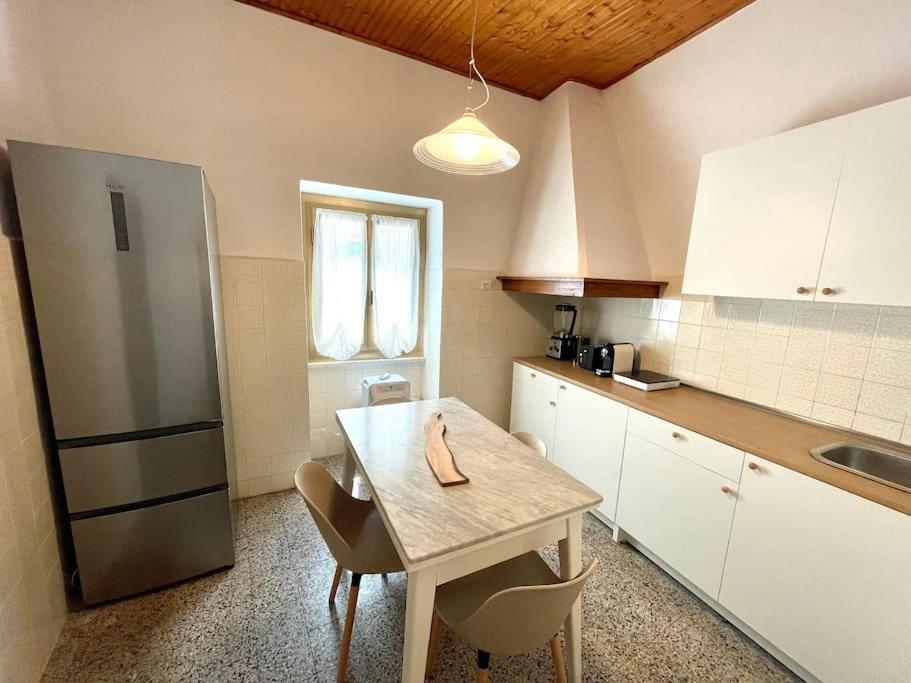 Historic Downtown Home By The Sea With King Bed مونتيروسّو ال ماري المظهر الخارجي الصورة